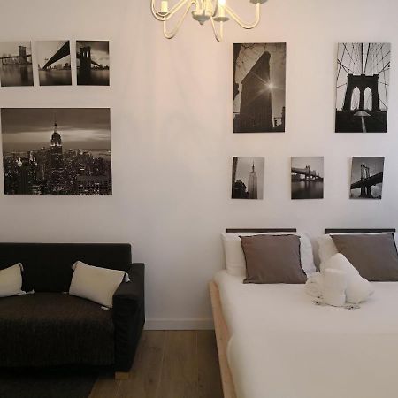 Bonito Alojamiento Bien Comunicado บาเลนเซีย ภายนอก รูปภาพ